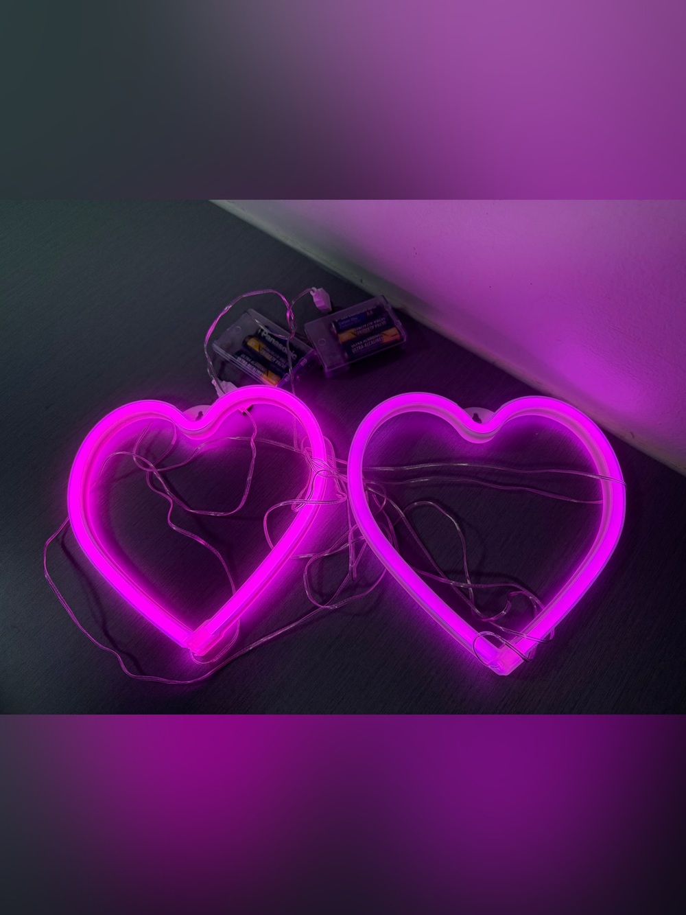 Pink Heart LED Neon Lights (2)